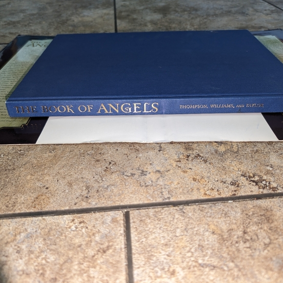 Angels Ruth Thompson HardCover - Picture 8 of 9